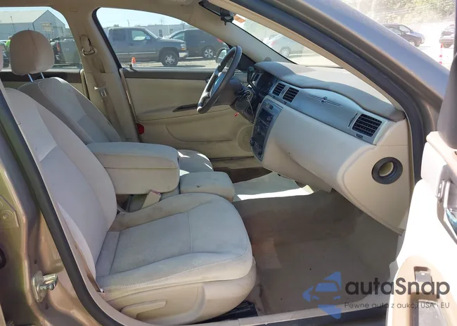 2G1WT58KX69420232: 43079742