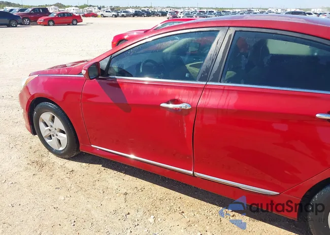 KMHEC4A48BA018714: 43078912