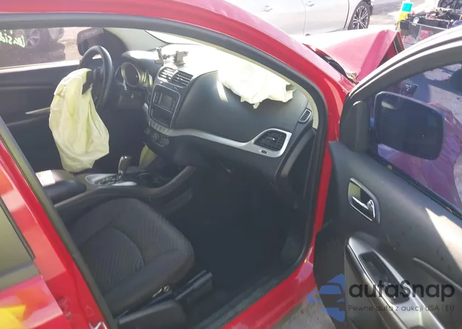 3C4PDCBB0DT679277: 43079125