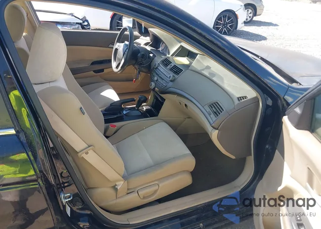 1HGCP26418A153671: 43080207