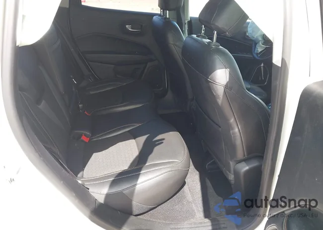 3C4NJDBB4KT674781: 43080694