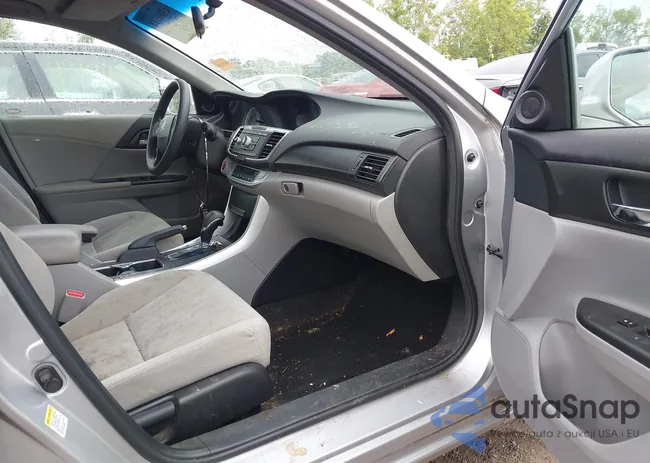 1HGCR2F73DA158787: 43080718