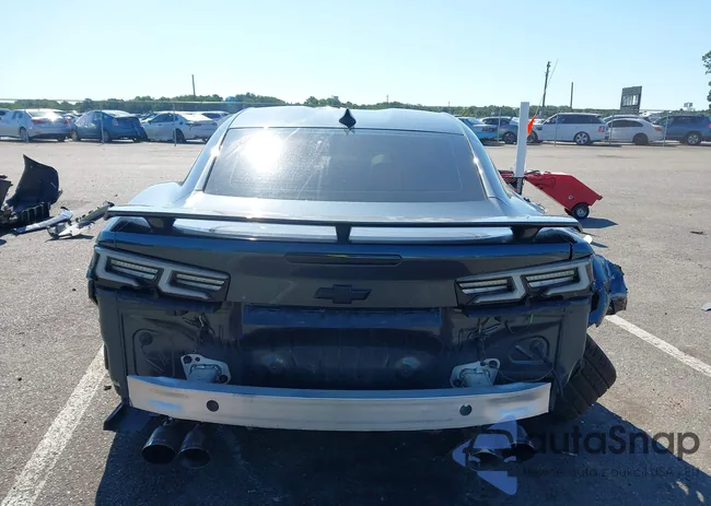 1G1FB1RS4M0103676: 43080747