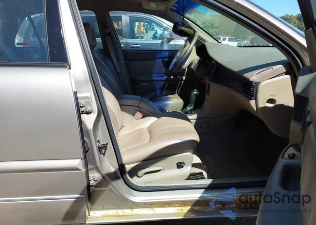 2G4WB52K1X1517916: 43079791