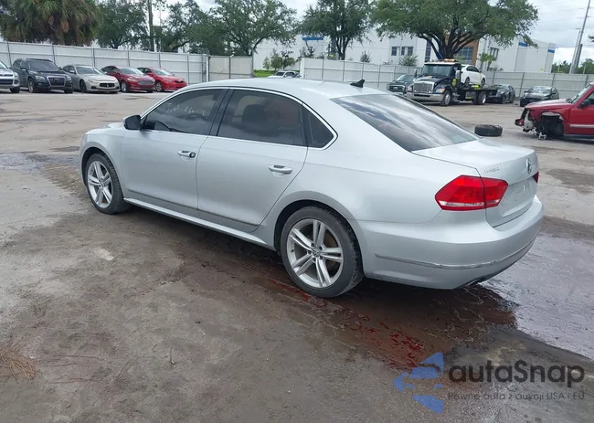 1VWBT7A38FC003203: 43081293