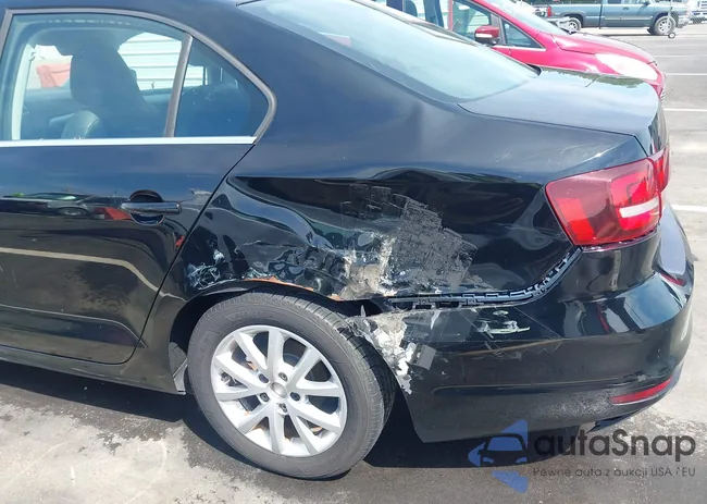 3VWDB7AJXHM342587: 43081297