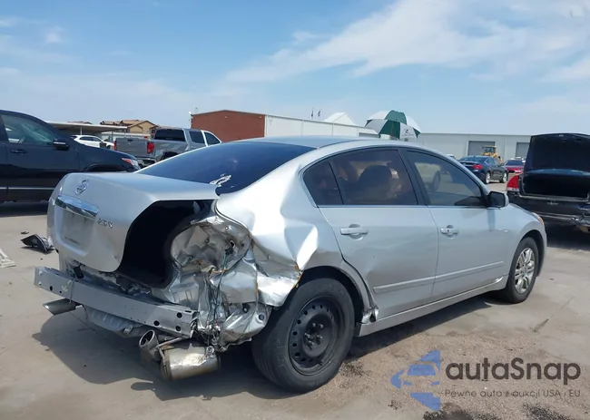 1N4AL2AP3BC183615: 43081384