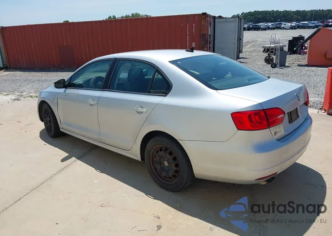 3VWD17AJ4EM250003: 43081524