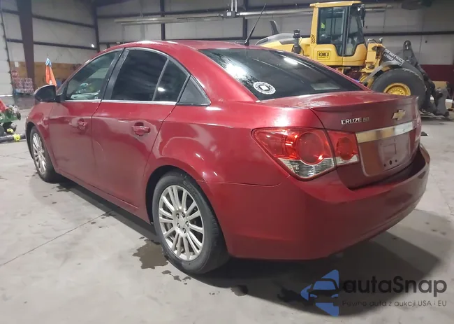 1G1PJ5SC6C7401752: 43081554