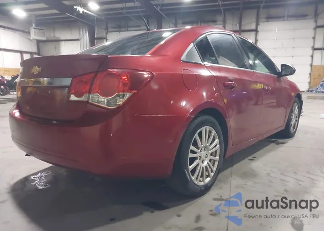 1G1PJ5SC6C7401752: 43081554