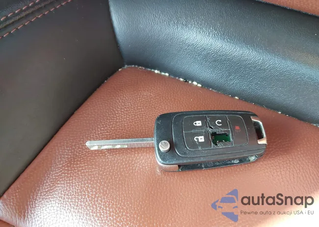 1G1PE5SB1D7100884: 43081574