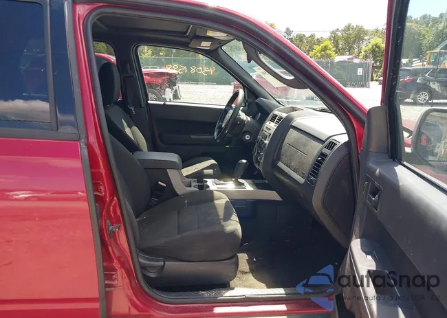 1FMCU93G09KB28427: 43081598