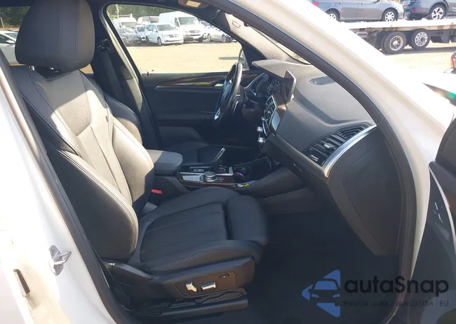 5UXTR9C52KLE14401: 43081649