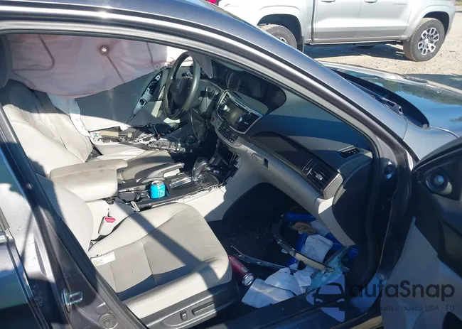 1HGCR2F88DA277539: 43080850