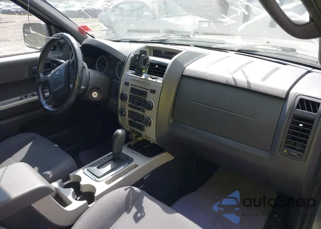 1FMCU0DG9BKB81904: 43080975