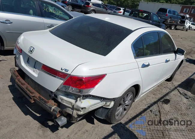 1HGCP3F86CA002374: 43082167