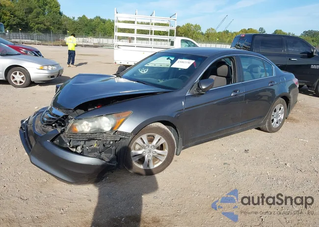 1HGCP2F40BA150705: 43082230