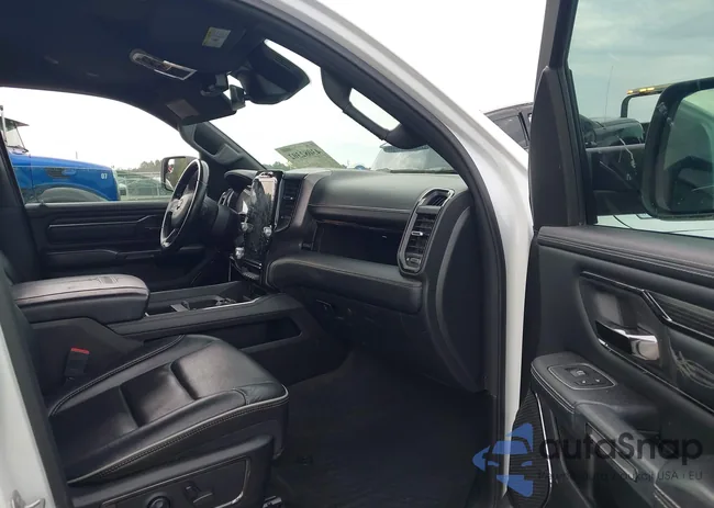 1C6SRFHTXNN361995: 43082302