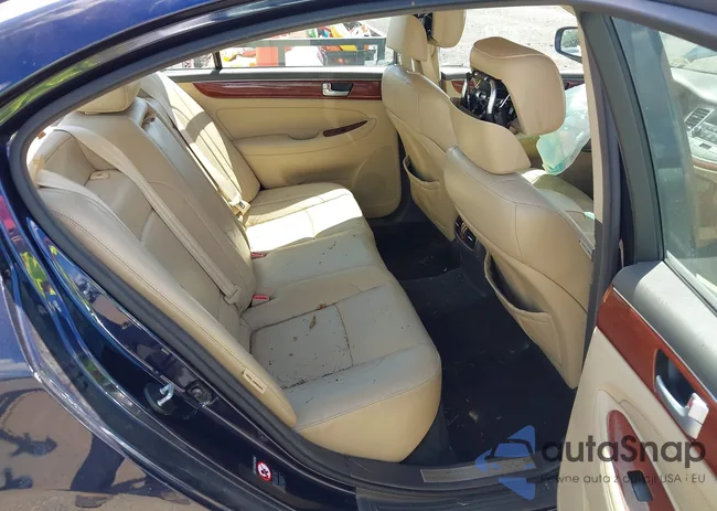 KMHGC4DD8CU173851: 43082529