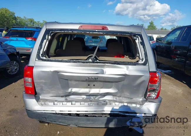 1C4NJPBB5FD427881: 43082566