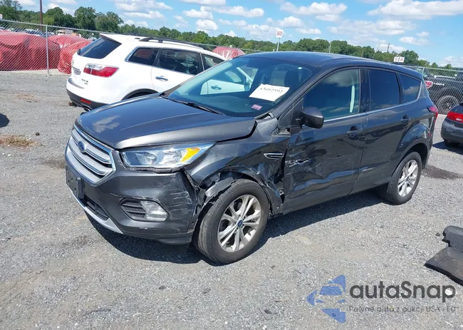 1FMCU0GD0KUA15891: 43082592