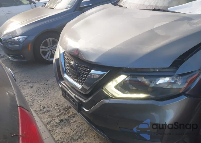 JN8AT2MT9LW017963: 43082601