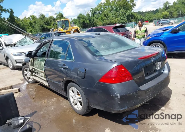 1HGCM56857A025834: 43082626