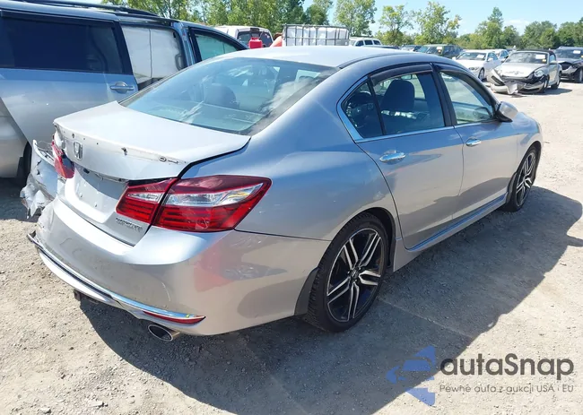 1HGCR2F53GA052858: 43082664