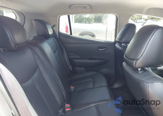 1N4AZ0CP4DC414945: 43081812