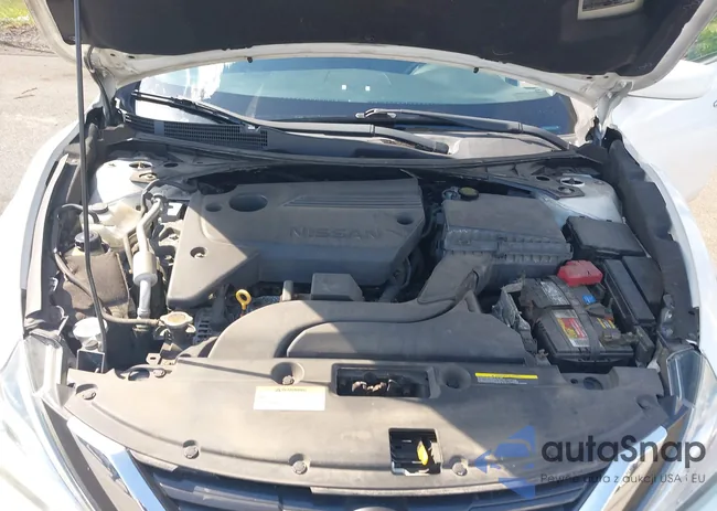 1N4AL3APXJC104834: 43081860