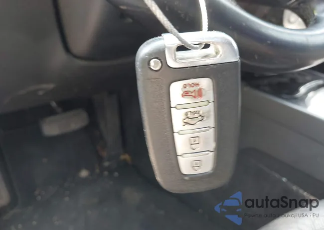 KMHGC4DD7CU197851: 43081949