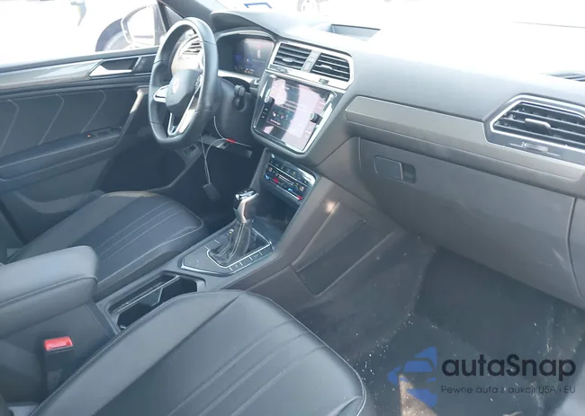 3VVCB7AX7NM095822: 43082012