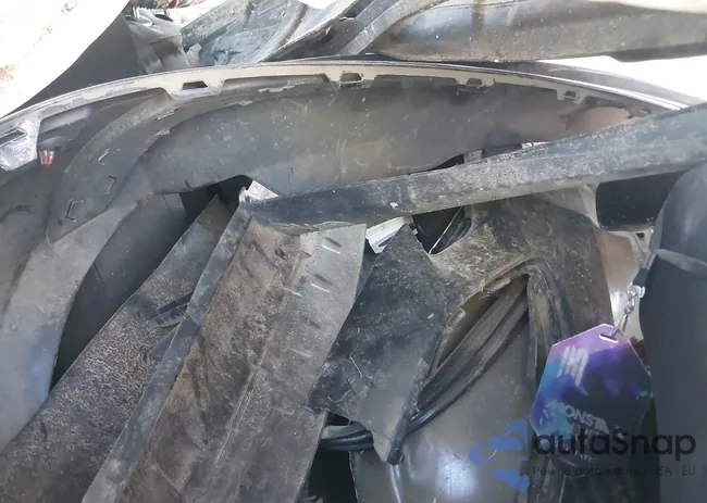 1FADP3F25GL403297: 43082134