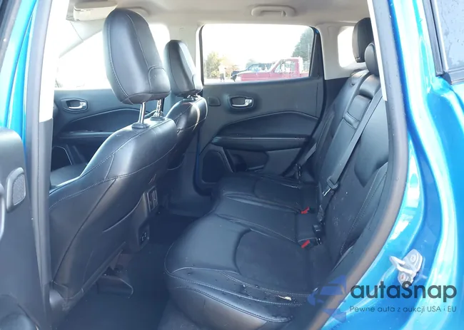 3C4NJDBB9JT314999: 43083154