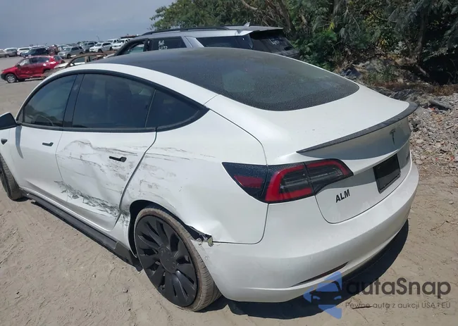 5YJ3E1ECXNF263791: 43083174