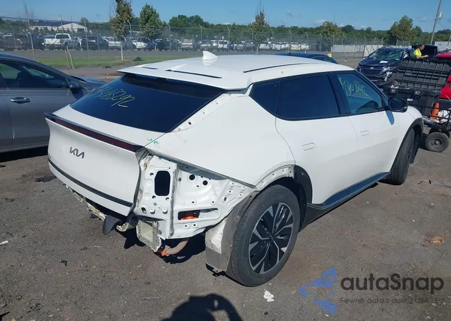 KNDC3DLC8P5116156: 43083292