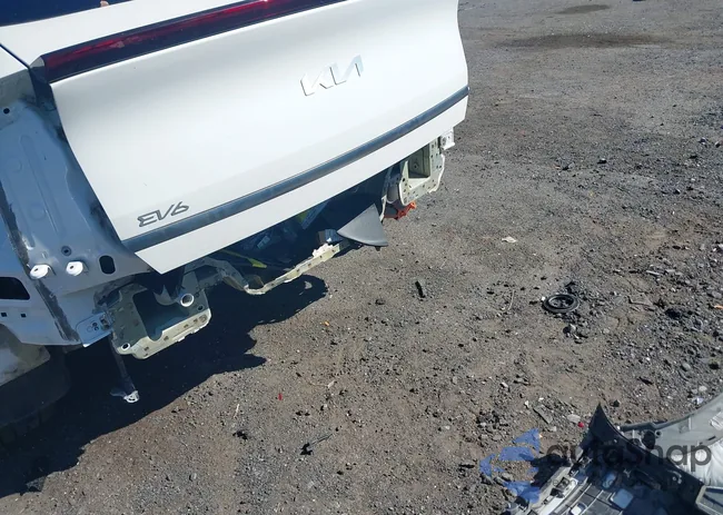 KNDC3DLC8P5116156: 43083292