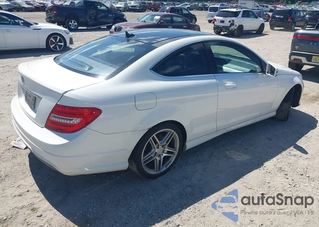 WDDGJ4HB4DG025687: 43083425