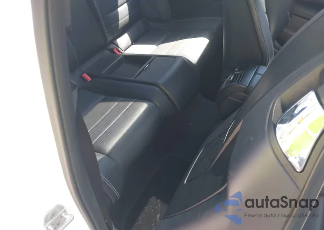 WDDGJ4HB4DG025687: 43083425