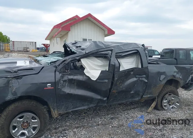 3C6UR5CL7RG234369: 43083447