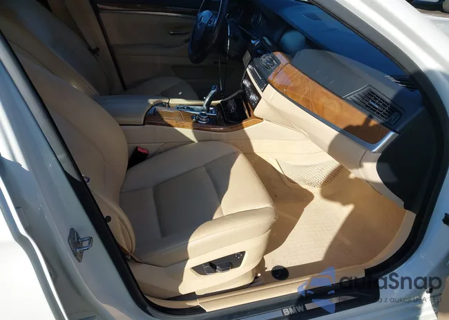 WBAFR1C5XBC260854: 43083596