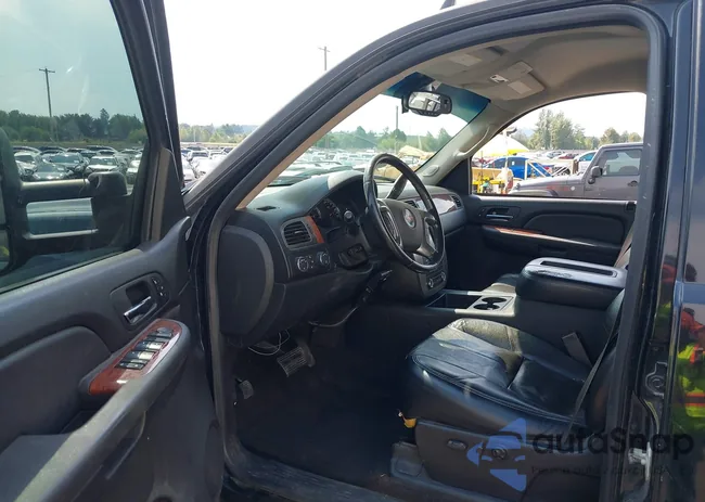 1GTHK23637F520323: 43083612