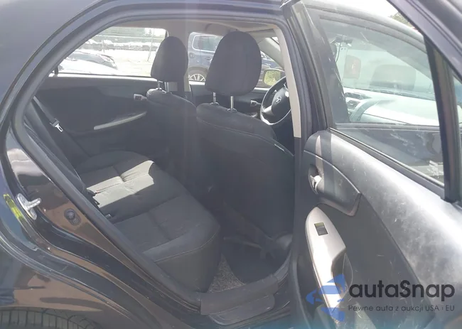 2T1BU4EEXCC885374: 43082772