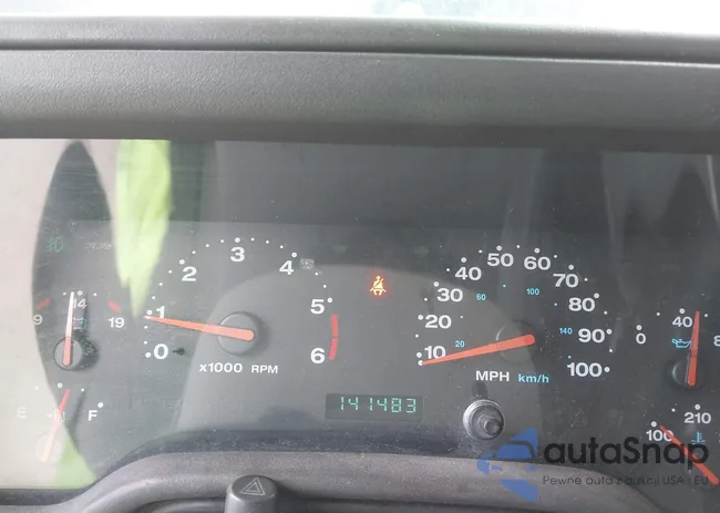 1J4FA49S82P704731: 43082846