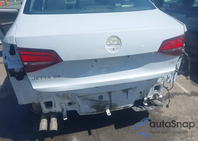 3VWDB7AJ1HM280030: 43082853