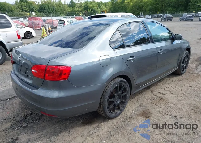 3VW2K7AJXEM253749: 43082882