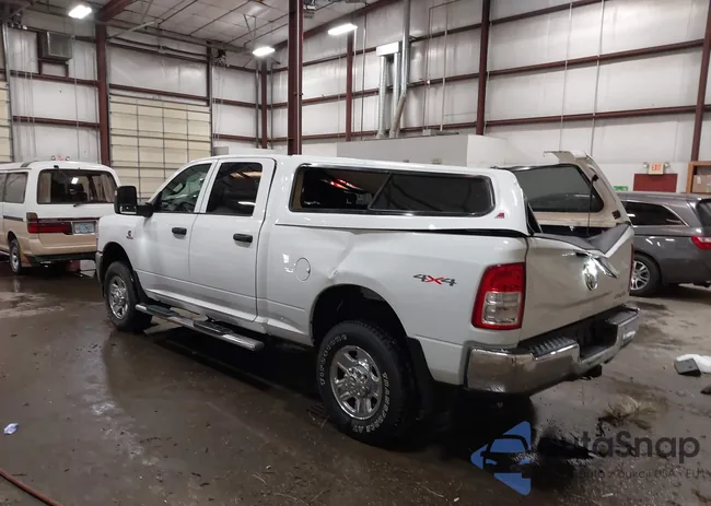 3C6UR5CL7PG503872: 43083095