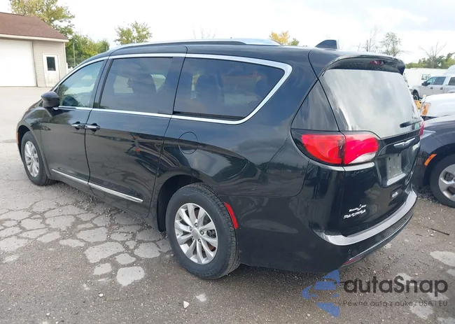 2C4RC1BGXKR625755: 43083111