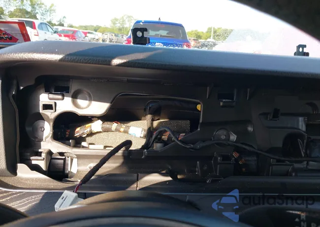 WDDZF4KBXHA084741: 43083145