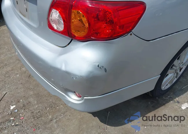 2T1BU4EE8AC493569: 43084149